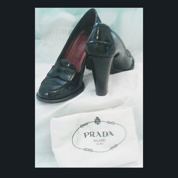 ๐ฉโ๐ป ๐ฏ Authentic Prada High Heeled 'Penny' Loafers w/shoe bag ๐ฉโ๐ป - Picture 2 of 11